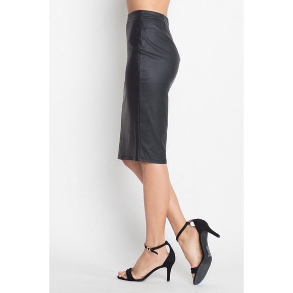 LAST ONE!! Black Faux Leather Midi Skirt - Picture 4 of 8